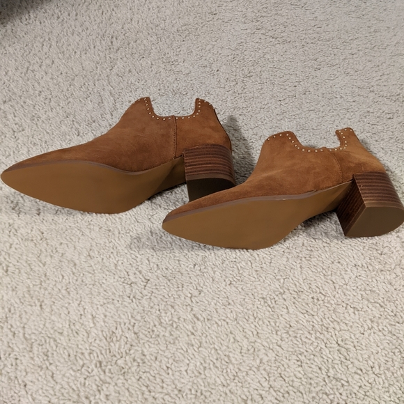 Suede block heel ankle boots - Picture 3 of 5